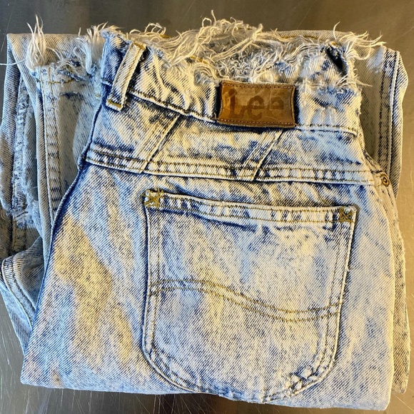 Vintage 80βs Lee Acidwash Highwaisted Light wash SUPER Distressed Jeans Zip Fly - Picture 3 of 4